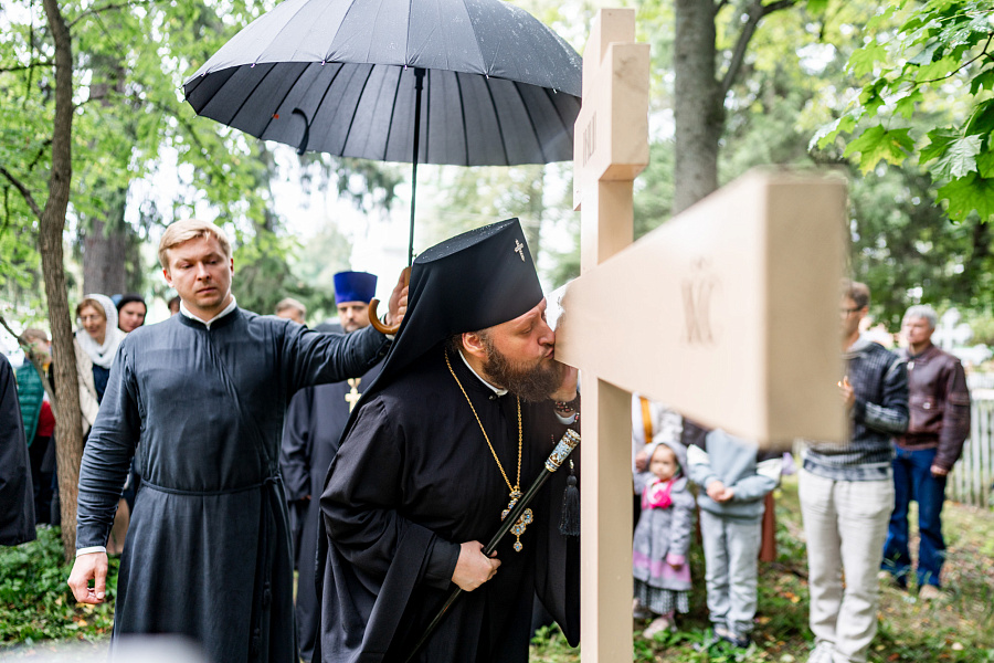 Архиерейское богослужение в Спасском храме деревни Прохорово м.о. Чехов